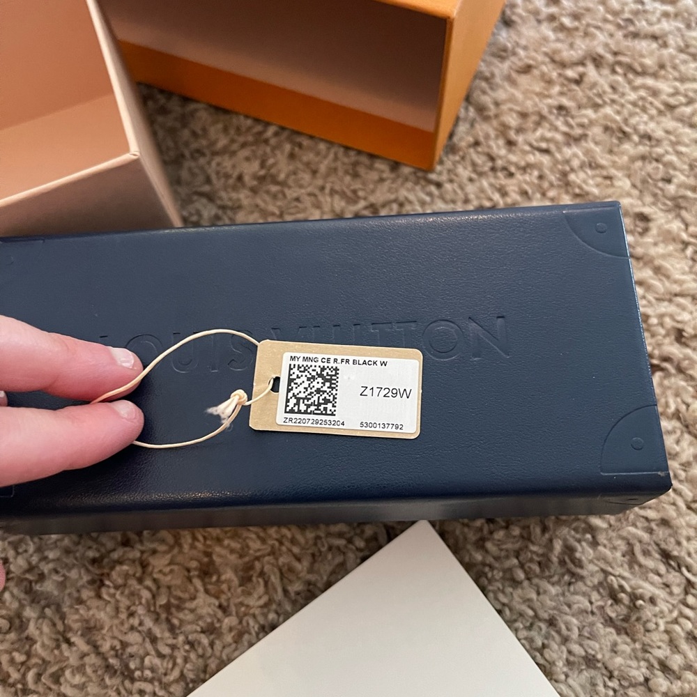 Louis Vuitton My Monogram Sunglasses - Picture 11 of 14